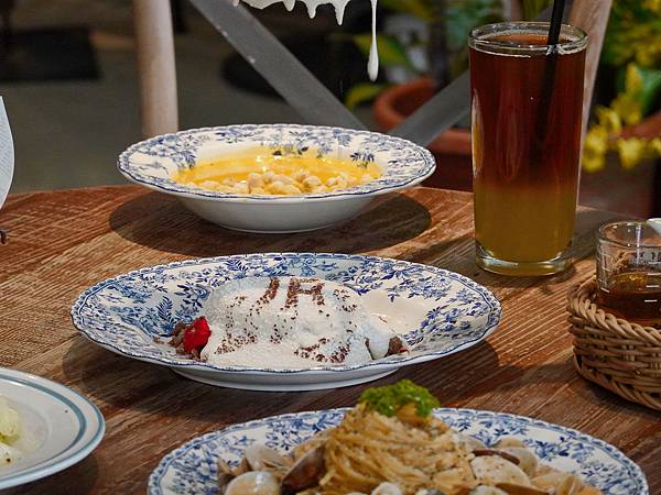 IMG_5142_polarr.JPG IMG_5142_polarr.JPG