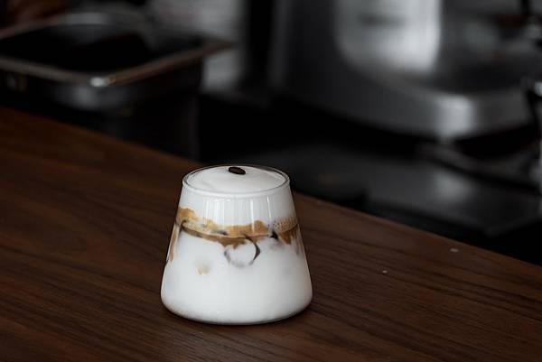 20211007-coffuryNo71-13.jpg 20211007-coffuryNo71-13.jpg