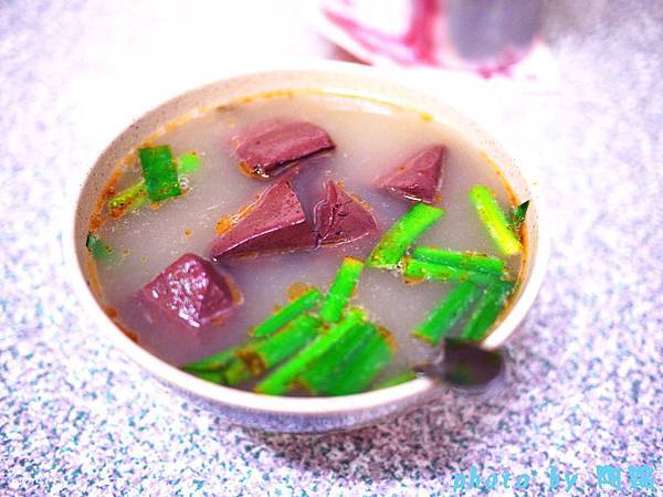 【桃園小吃】大鼎豬血湯-豬血滑嫩似豆腐.豬血湯/炒米粉/豬血糕 【桃園小吃】大鼎豬血湯-豬血滑嫩似豆腐.豬血湯/炒米粉/豬血糕