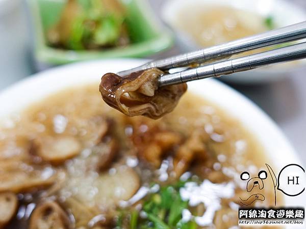 【台中小吃】鹿港大腸赤肉麵線 十甲店-百吃不膩的古早味小吃．銅板美食/在地人推薦/台中美食小吃