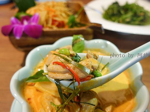 【桃園泰式】泰集Thai Bazaar泰式料理 桃園藝文店．藝文特區美食/中茂新天地/泰式創意/咖哩/聚餐/泰國菜