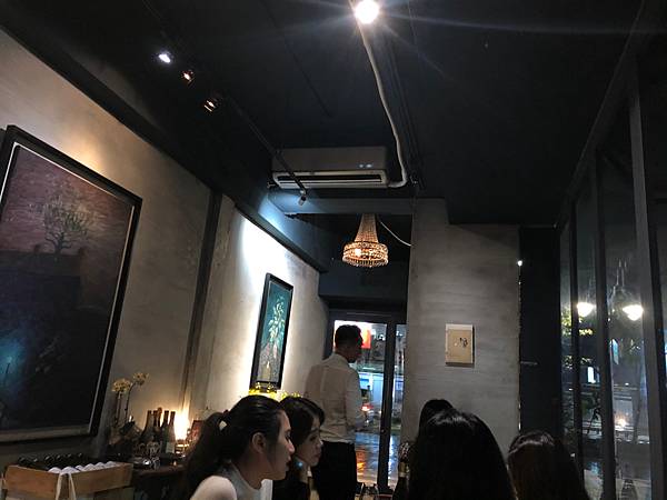 【AWCafe Wine Bistro餐酒館】半戶外式餐酒館