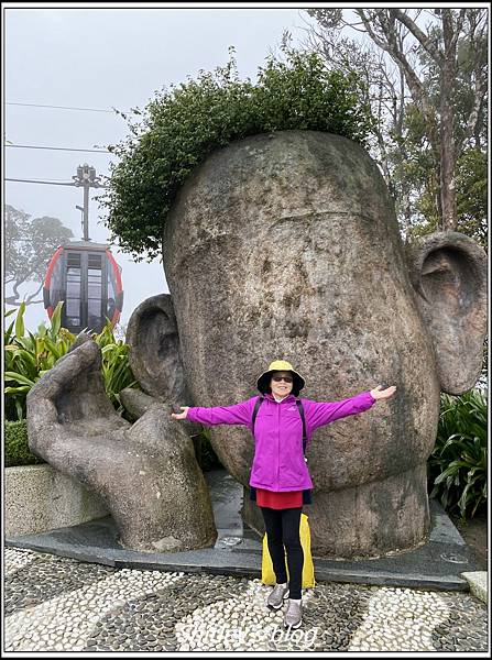 中越旅遊(4)~巴拿山(巨人之手黃金橋、百年酒窖、法國小城、