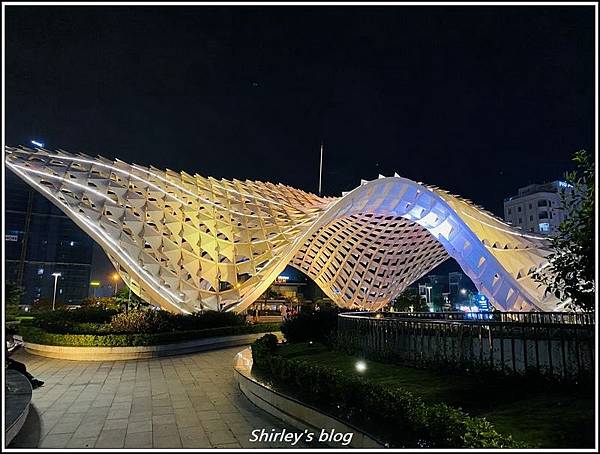 中越旅遊(8)~峴港愛情橋、APEC公園