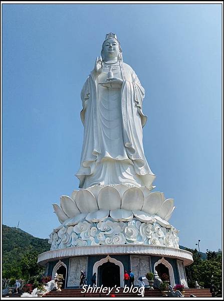 中越旅遊(9)~山茶半島、美溪沙灘、漢市場、粉紅大教堂、午茶