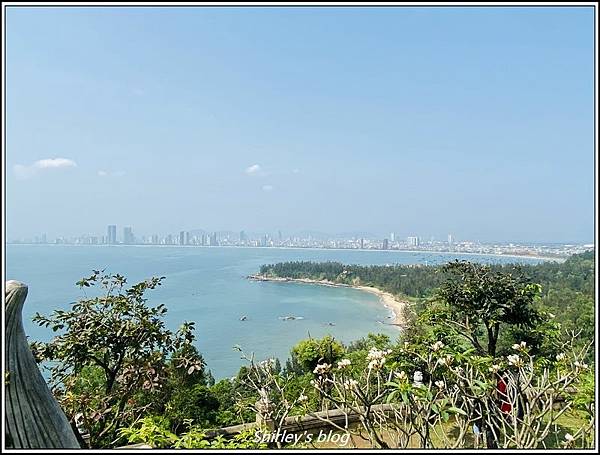 中越旅遊(9)~山茶半島、美溪沙灘、漢市場、粉紅大教堂、午茶