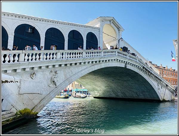 義大利旅遊(4)~威尼斯(嘆息橋、鳳尾船、聖馬可教堂、德國商