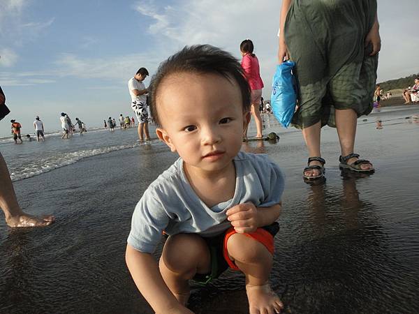 小豬頭之新月沙灘初體驗 小豬頭之新月沙灘初體驗