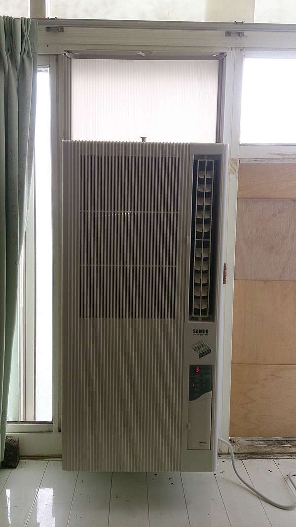 冷氣 聲寶直立式冷氣 日立窗型冷氣安裝 新店新坡一街大千豪景 皓聲電器 痞客邦