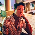 CNBLUE-7TH-MINI-ALBUM-「7ºCN」Yonghwa.jpg