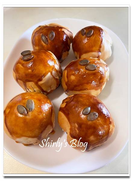 中秋節~不三不四坊-氣炸鍋蛋黃酥