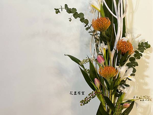 【手綁式直立花束】