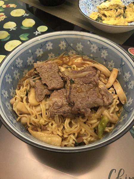 【韓國-泡麵】黑 辛拉麵 突然想吃部隊鍋的我 【韓國-泡麵】黑 辛拉麵 突然想吃部隊鍋的我