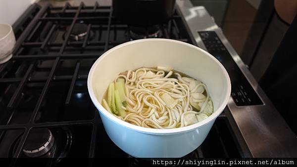 【食譜分享】 史雲生極鮮清雞湯評價  簡單快速完成，健康無味