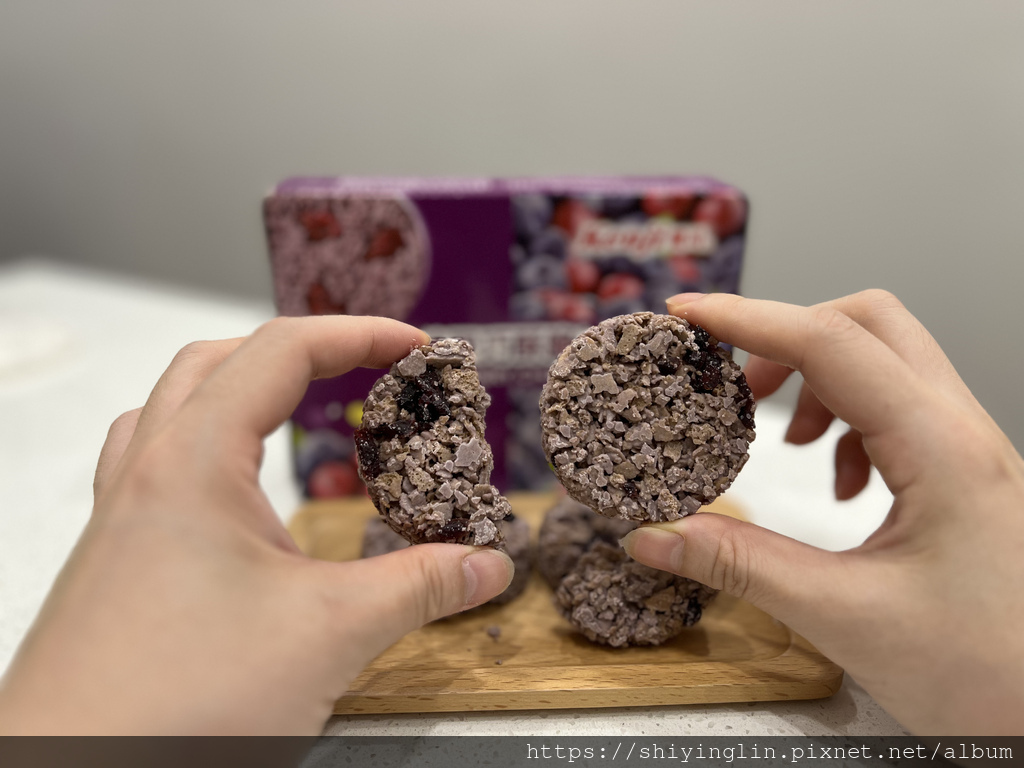 【零食推薦】健司Kenji 莓果巧酥脆片 辦公室必備零食,單 【零食推薦】健司Kenji 莓果巧酥脆片 辦公室必備零食,單