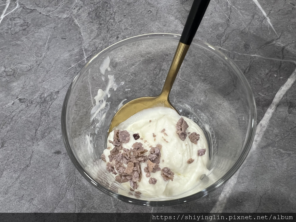 【零食推薦】健司Kenji 莓果巧酥脆片 辦公室必備零食,單 【零食推薦】健司Kenji 莓果巧酥脆片 辦公室必備零食,單