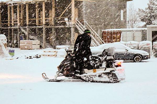 018.雪上摩托車.jpg