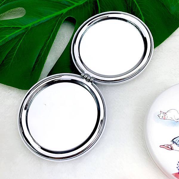 Smile Egg BMW Caron Makeup Mirror - Makeup Brushes - Other Materials White