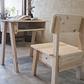 20161028childrens_old_wooden_tables_chairs_4.jpg