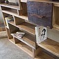 solid_wood_log_bookcase05.jpg