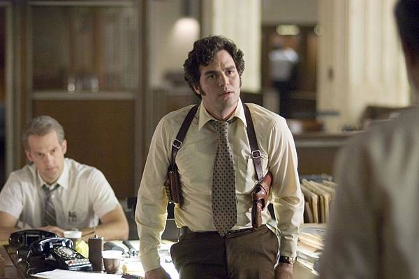 still-of-anthony-edwards-and-mark-ruffalo-in-zodiac-(2007)-large-picture.jpg