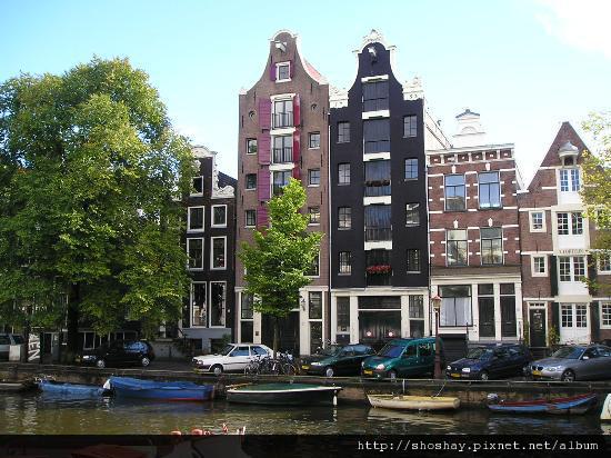 amsterdam[1].jpg