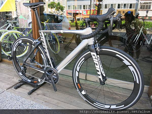 Giant PROPEL SLR 1