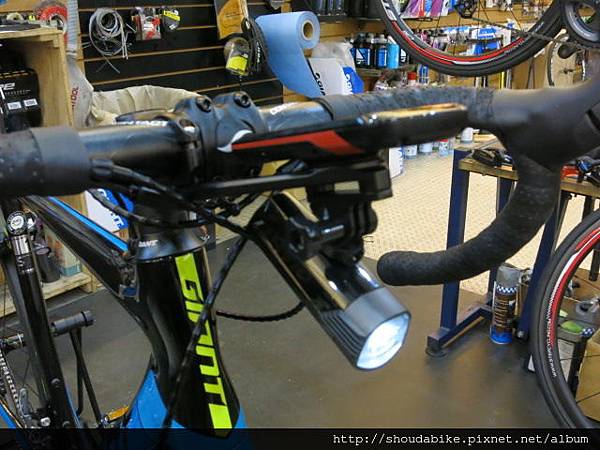 17捷安特改裝產品介紹gopro前車燈轉接座garmin使用者必buy小物 驛站單車 前身為捷安特大雅店菘田單車 痞客邦 17捷安特改裝產品介紹gopro前車燈轉接座garmin使用者必buy小物 驛站單車 前身為捷安特大雅店菘田單車 痞客邦