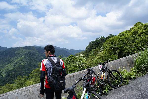 坡相當陡，沒有大雪山的磨練根本上不來