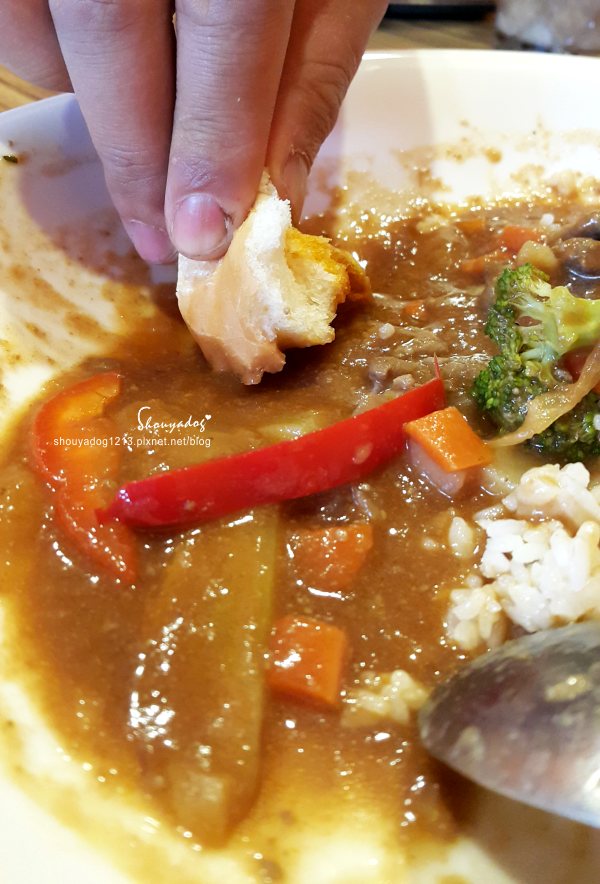 【無國界料理】可以吃得到原肉牛排的平價小餐館 花園廚房 in板橋 【無國界料理】可以吃得到原肉牛排的平價小餐館 花園廚房 in板橋