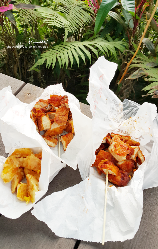 【炸物小舖】超好吃的五分埔廟街現炸脆皮大雞排 【炸物小舖】超好吃的五分埔廟街現炸脆皮大雞排