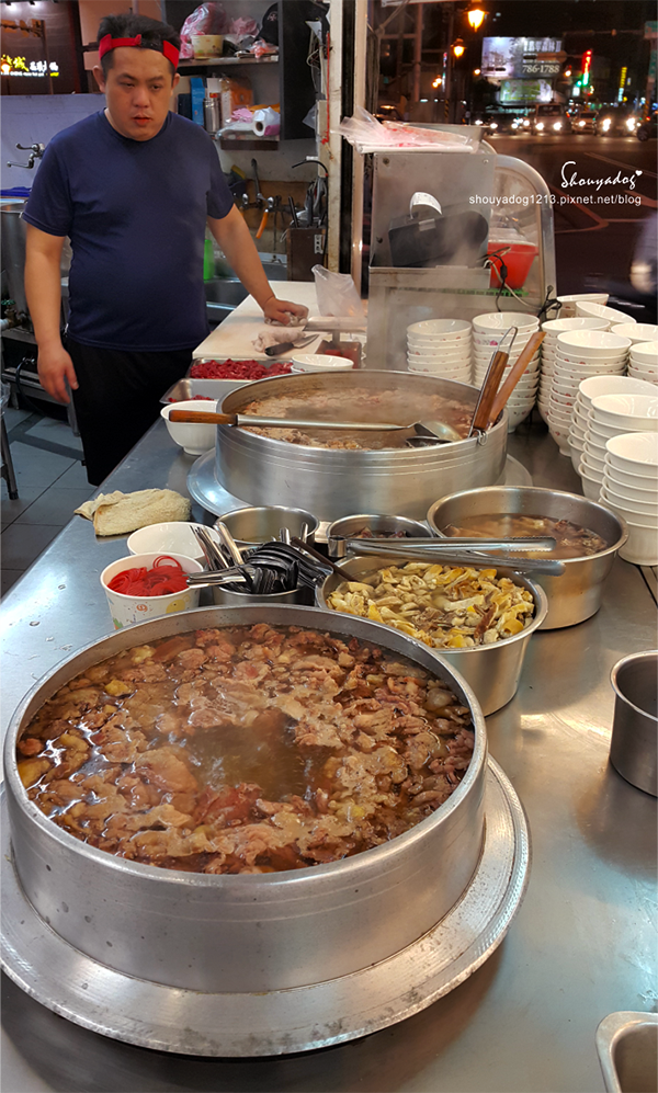 【台南小吃】好大間的億哥牛肉湯後甲店（南紡）