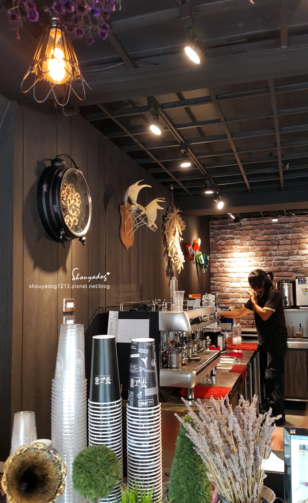 【手搖茶飲】繽紛氣泡飲X浪漫花茶 茶工業現萃茶飲-新市南科店