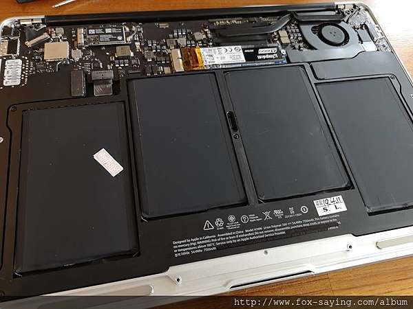 教學] 更換Apple MacBook Air 的電池- 讓你的MBA A1466 回復出廠應有的 