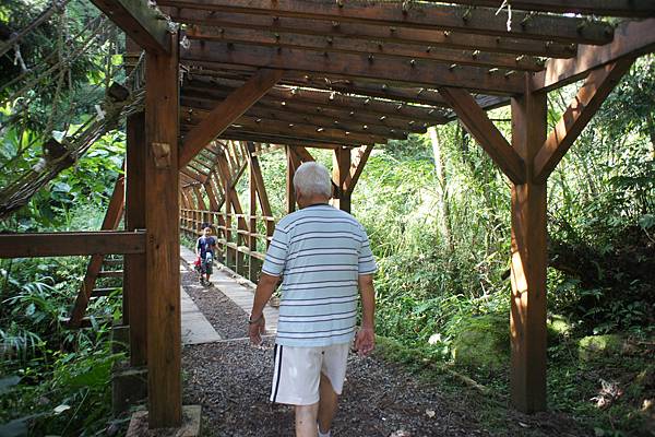 散步到探索樂園