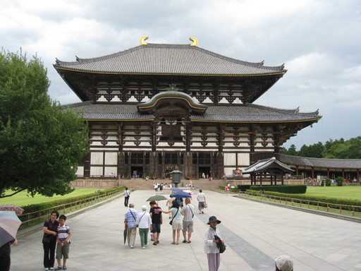 慢慢接近東大寺