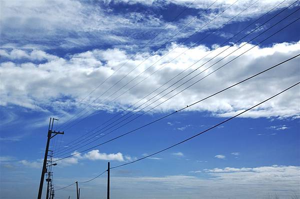 天空下的電線桿_HDR2.jpg