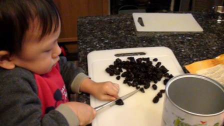 making cookies with Ethan2010-01-30_1.JPG