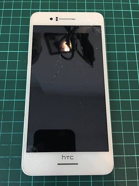 HTC 728面板破裂