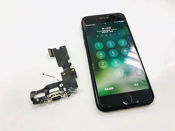 IPHONE7受潮故障