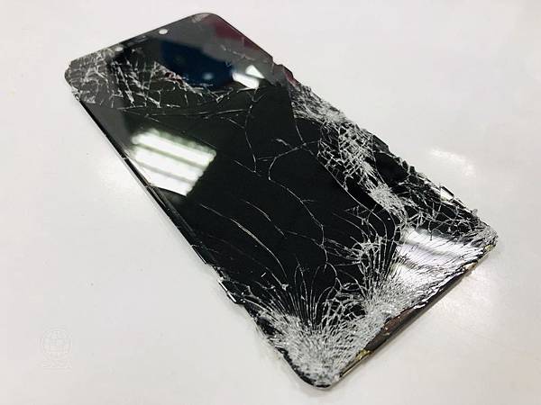 華為 3I面板碎裂