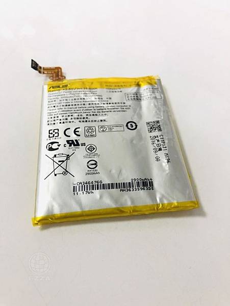 Zenfone3 Deluxe ZS550KL電池膨脹