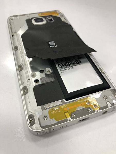 三星NOTE5電池膨脹
