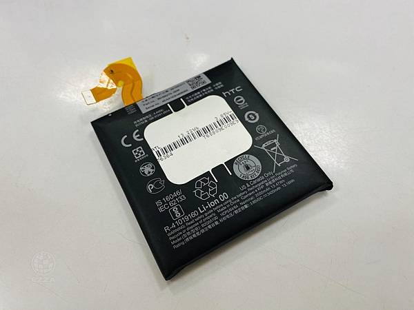 HTC U12+電池膨脹.jpg HTC U12+電池膨脹.jpg