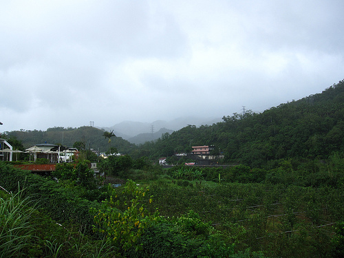 雙溪軟橋段戲水區附近山景 (by ShuLin)