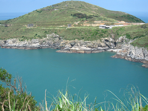 鱷魚島 (by ShuLin) 鱷魚島 (by ShuLin)