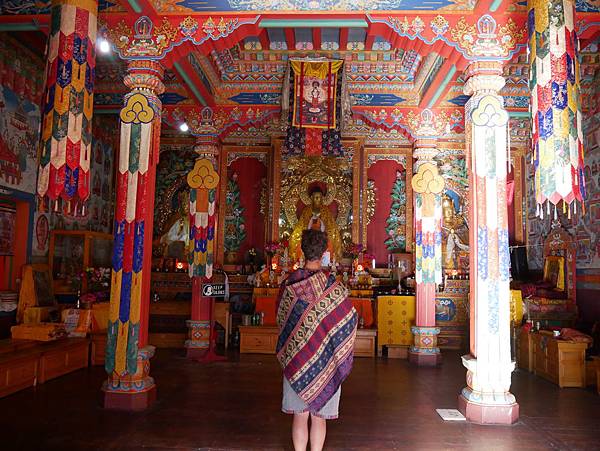 2017 Tilicho trek day 4: Sebastian in monastery