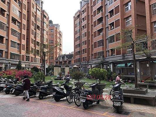 已拍定法拍大里區廣三甲天下八樓兩戶各兩房格局立新學區 法拍屋資訊網 痞客邦