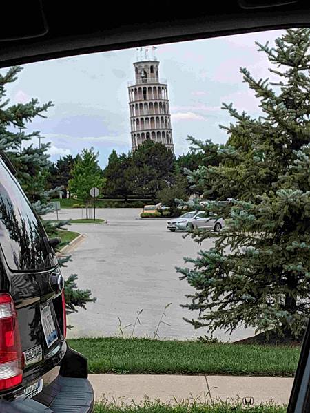 20190821_leaning_tower_niles.jpg