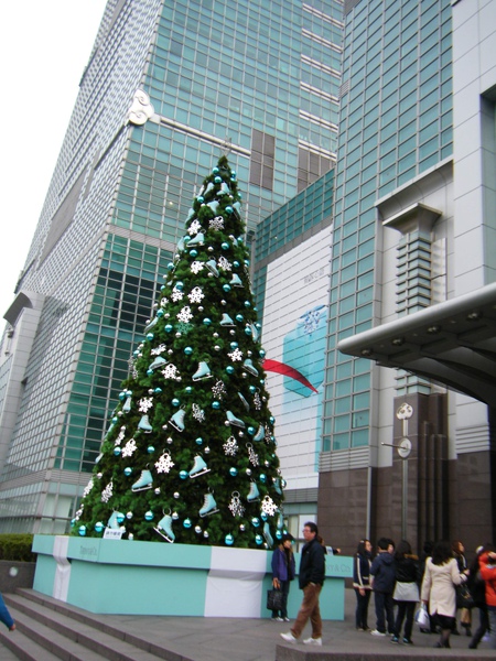 台北101今年的Tiffany聖誕樹